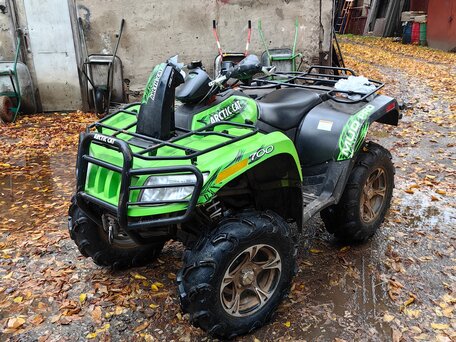 2013 Arctic Cat 700 Series, зелёный, 650000 рублей, вид 5
