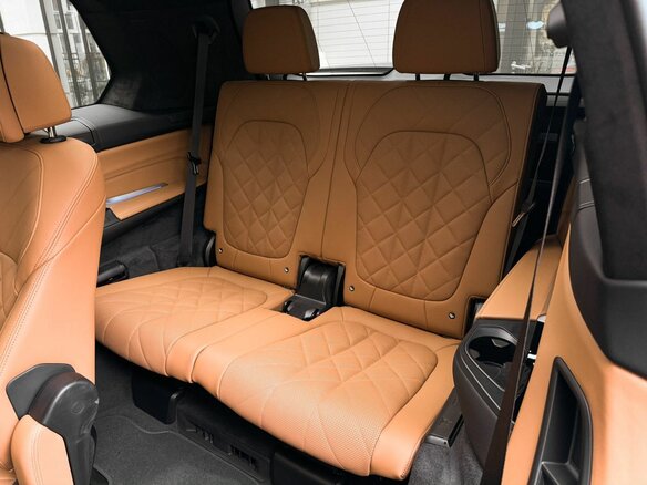 2025 BMW X7 40i I (G07) Рестайлинг, серый, 13999000 рублей - вид 20