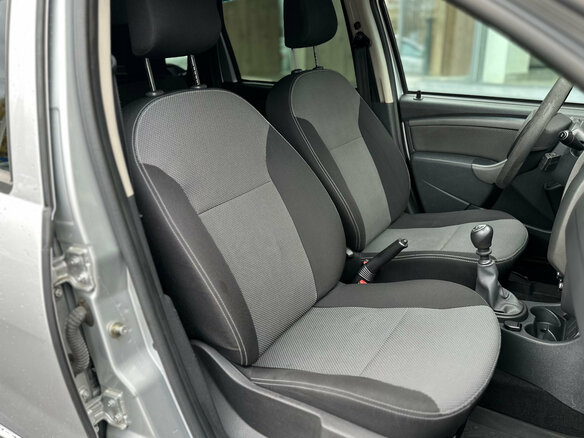 2017 Renault Duster I Рестайлинг, серебристый, 869000 рублей - вид 9