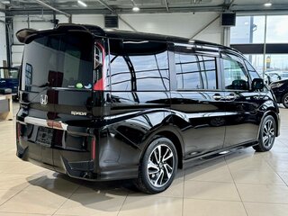 2015 Honda Stepwgn V, чёрный, 1869000 рублей, вид 3