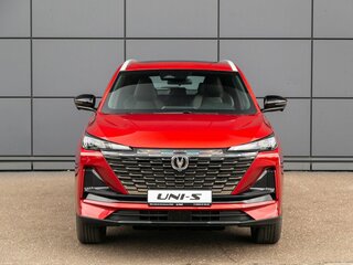 2025 Changan UNI-S I, красный, 3179900 рублей, вид 2