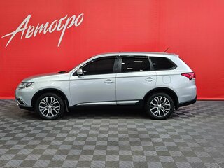 2015 Mitsubishi Outlander III Рестайлинг 2, серебристый, 1600000 рублей, вид 2