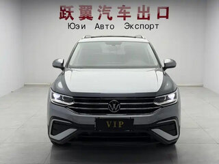 2023 Volkswagen Tiguan II Рестайлинг, серебристый, 2860999 рублей, вид 2