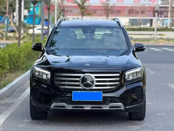 2023 Mercedes-Benz GLB 200 I (X247), чёрный, 2840444 рублей - вид 1