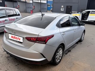 2017 Hyundai Solaris II, белый, 1000000 рублей, вид 4