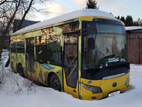 2010 Yutong ZK6852HG, жёлтый, 800000 рублей, вид 1