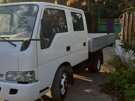 2004 Kia K-Series, белый, 1200000 рублей, вид 5
