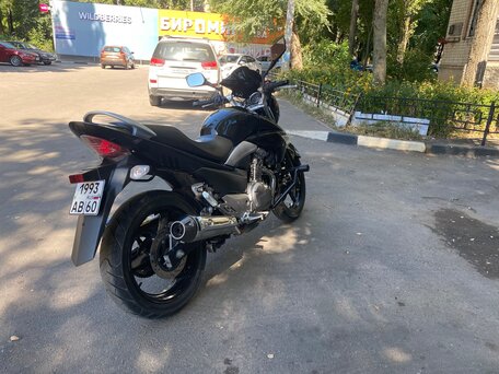 2011 Suzuki GSR 250, чёрный, 229000 рублей, вид 2
