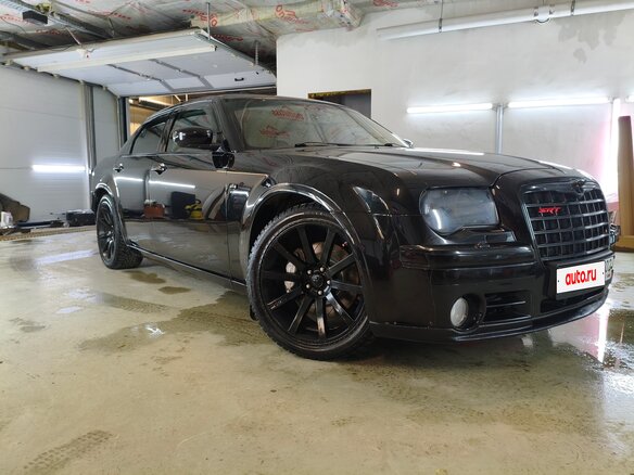 2004 Chrysler 300C I, чёрный, 2500000 рублей - вид 3