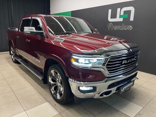 2022 Ram 1500 Crew Cab V, красный, 8000000 рублей, вид 1
