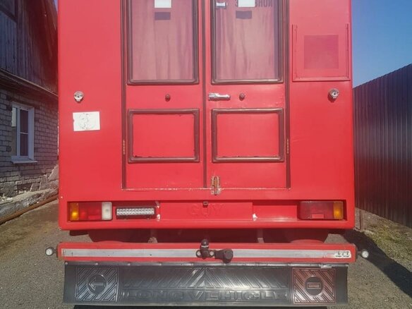 2001 Iveco Daily, красный, 1750000 рублей - вид 8