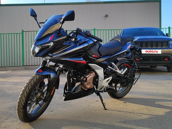 2022 Bajaj Pulsar N250, чёрный - вид 10