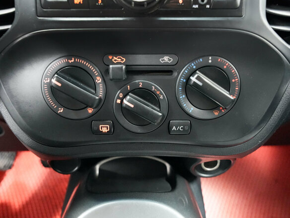 2014 Nissan Juke I, красный, 860000 рублей - вид 17