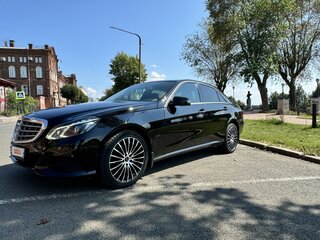 2013 Mercedes-Benz E-Класс 200 IV (W212, S212, C207) Рестайлинг, чёрный, 2350000 рублей, вид 1