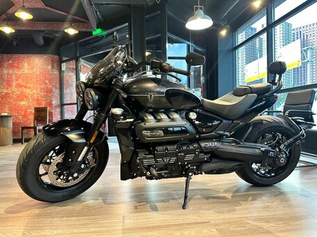 2024 Triumph Rocket 3, чёрный, 3600000 рублей, вид 1