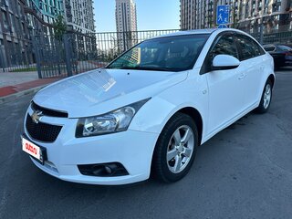 2012 Chevrolet Cruze I, белый, 740000 рублей, вид 4