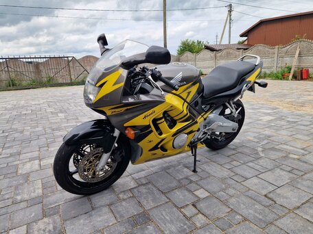 1997 Honda CBR 600F, жёлтый, 300000 рублей, вид 2