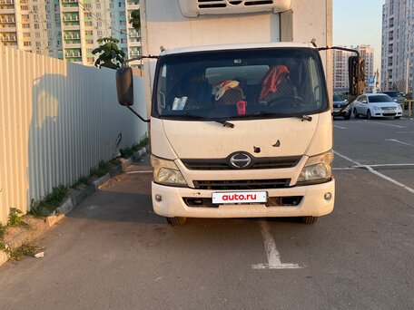 2015 Hino Series 300 (Dutro), белый, 1700000 рублей, вид 2