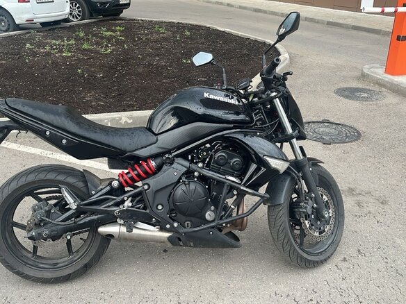2010 Kawasaki ER-6F (Ninja 650R), чёрный, 500000 рублей - вид 3