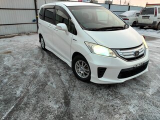 2013 Honda Freed I Рестайлинг, белый, 1200000 рублей, вид 3