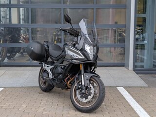 CFMoto 700MT