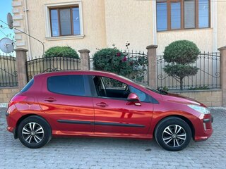 2010 Peugeot 308 I, красный, 750000 рублей, вид 1