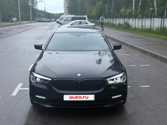 2018 BMW 5 серии 520i VII (G30/G31/G38), чёрный, 2950000 рублей - вид 1