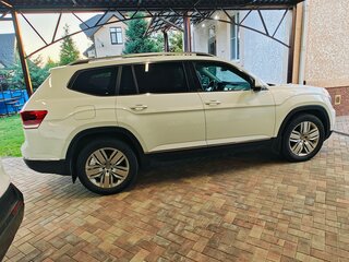 2019 Volkswagen Teramont I, белый, 2895000 рублей, вид 4