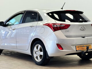 2013 Hyundai i30 II, серебристый, 750000 рублей, вид 3
