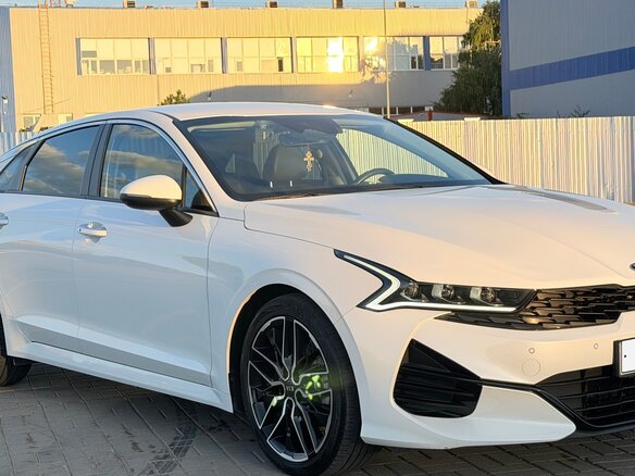 2021 Kia K5 III, белый, 2900000 рублей - вид 9
