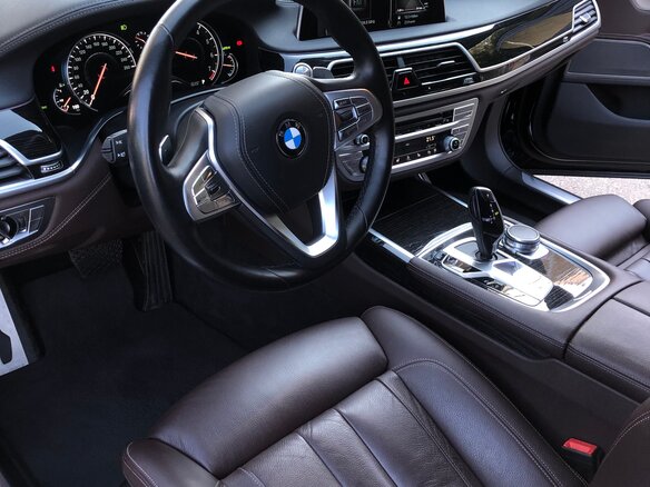 2016 BMW 7 серии 730i VI (G11/G12), чёрный - вид 9