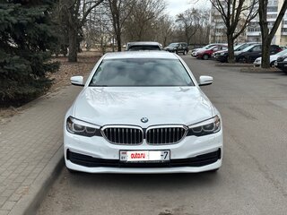 2017 BMW 5 серии 520d xDrive VII (G30/G31/G38), белый, 2632049 рублей, вид 2