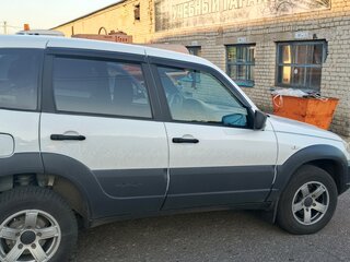 2019 Chevrolet Niva I Рестайлинг, белый, 980000 рублей, вид 3