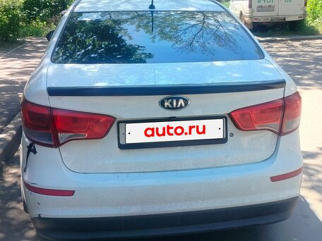2015 Kia Rio III Рестайлинг, белый, 500000 рублей, вид 3