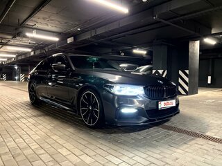 2018 BMW 5 серии 520i VII (G30/G31/G38), серый, 3400000 рублей, вид 1