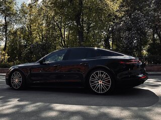 2017 Porsche Panamera Turbo II, чёрный, 8600000 рублей, вид 4