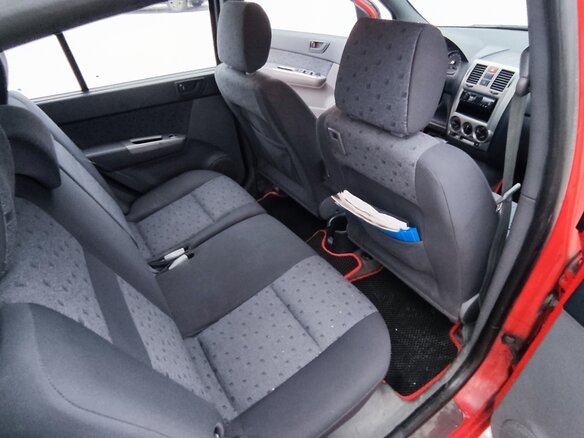 2003 Hyundai Getz I, красный, 400000 рублей - вид 16