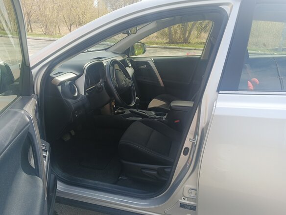 2013 Toyota RAV4 IV (XA40), серебристый, 1948000 рублей - вид 8
