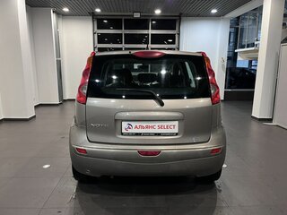 2008 Nissan Note I, коричневый, 385000 рублей, вид 4