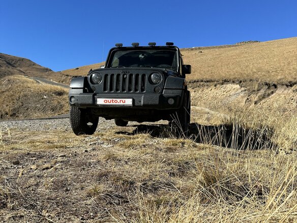 2016 Jeep Wrangler III (JK), серый, 3575000 рублей - вид 5