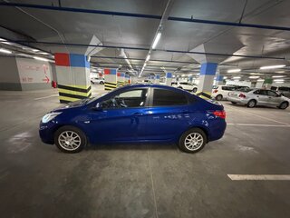 2013 Hyundai Solaris I, синий, 890000 рублей, вид 4