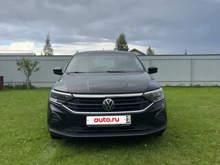 2020 Volkswagen Polo VI, чёрный, 1395600 рублей, вид 2