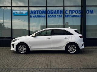 2019 Kia Ceed III, белый, 1699000 рублей, вид 2