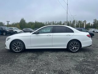 2021 Mercedes-Benz E-Класс 200 V (W213, S213, C238) Рестайлинг, белый, 3850000 рублей, вид 2