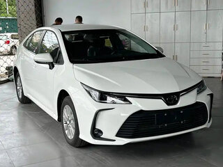 2025 Toyota Corolla XII (E210) Рестайлинг 2, белый, 1877777 рублей, вид 3