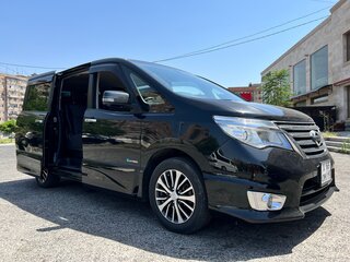2015 Nissan Serena IV (C26), чёрный, 1650000 рублей, вид 3