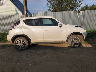 2017 Nissan Juke I Рестайлинг, белый, 1499000 рублей, вид 2