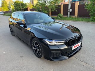 2020 BMW 5 серии 530d xDrive VII (G30/G31/G38) Рестайлинг, чёрный, 5900000 рублей, вид 3