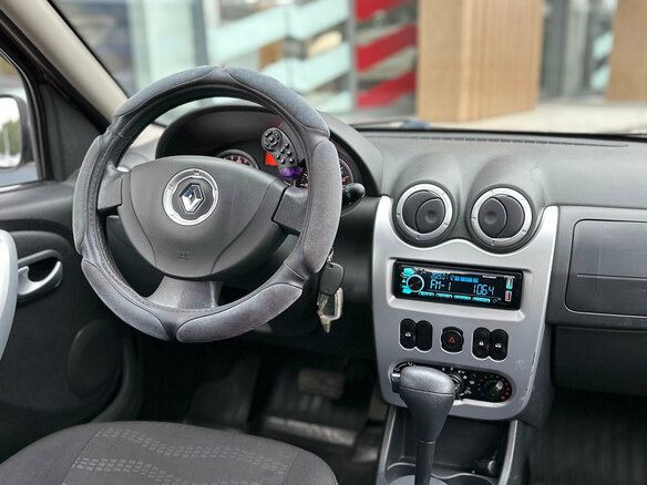 2013 Renault Sandero Stepway I, красный, 739000 рублей - вид 16