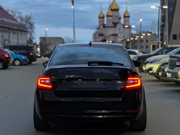 2018 Skoda Octavia III (A7) Рестайлинг, чёрный, 1200000 рублей - вид 18